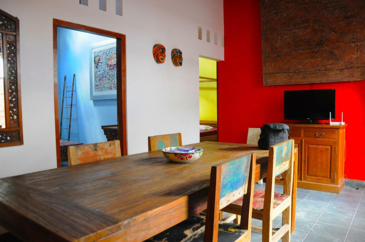 Villa Buddha Malioboro Yogyakarta Exterior photo
